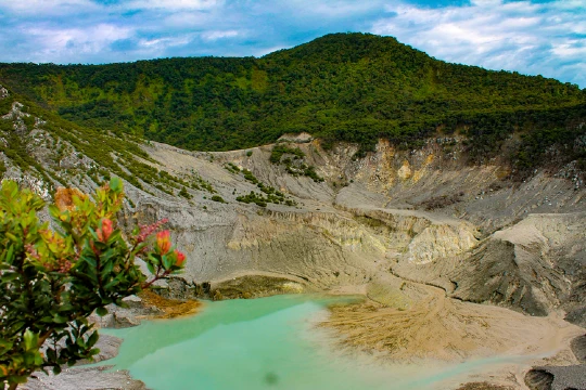 tangkubang perahu